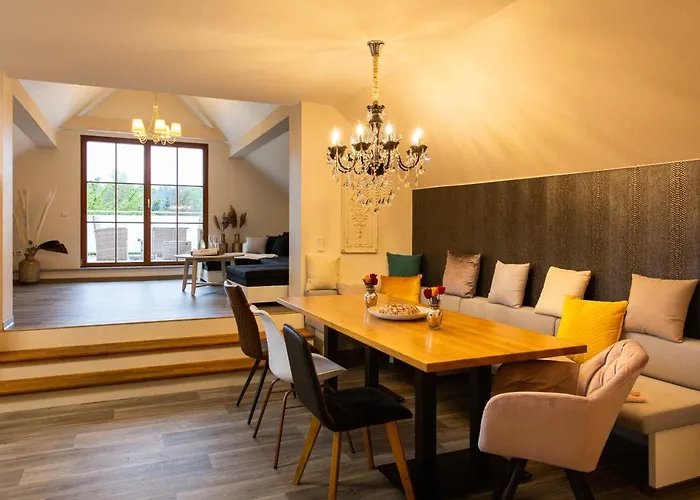 Schwalbennest-grosskoschen * Grosskoschen